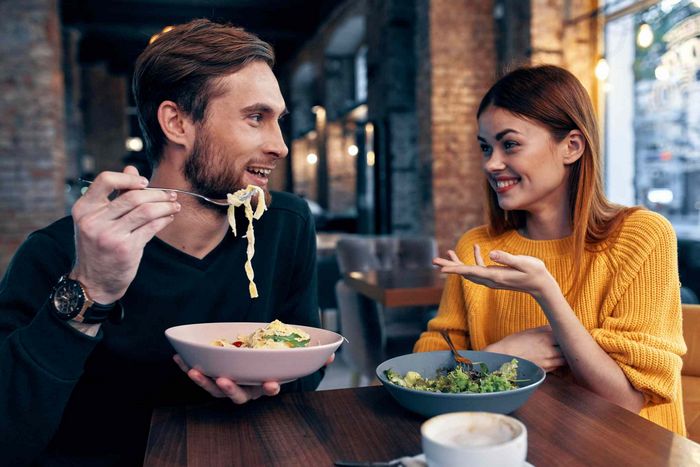 AmourMeet Web Dating Endorsement: Registration, Communication, Costs